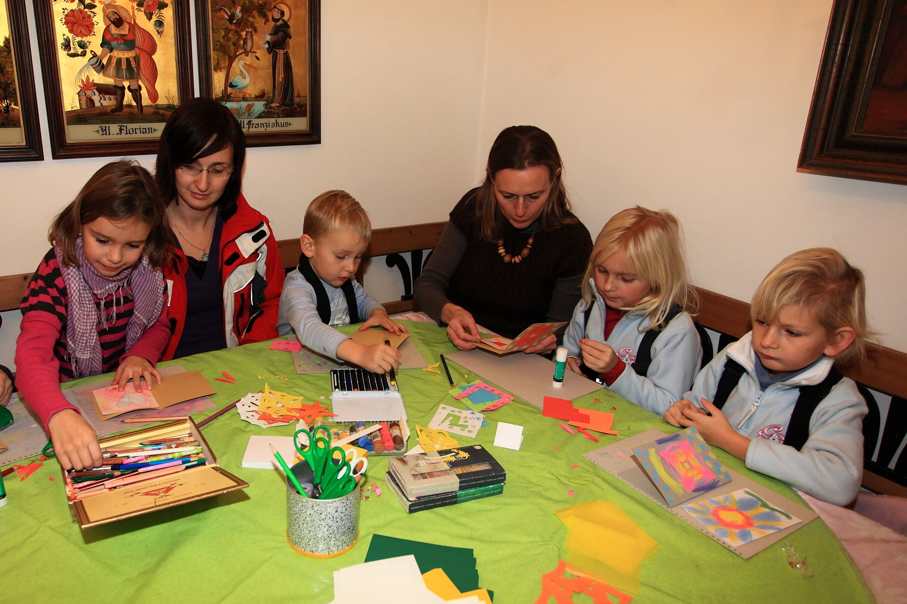Basteln in der Christkindlwerkstatt