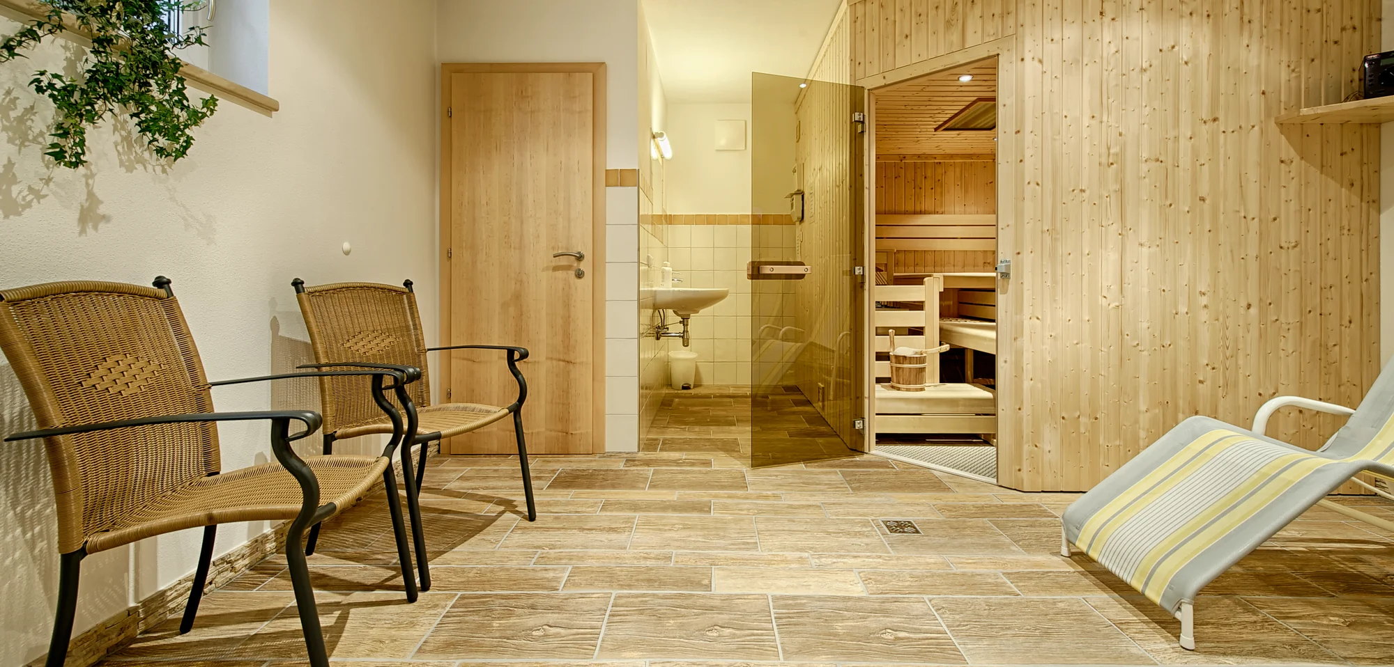 Ruhebereich bei der Sauna