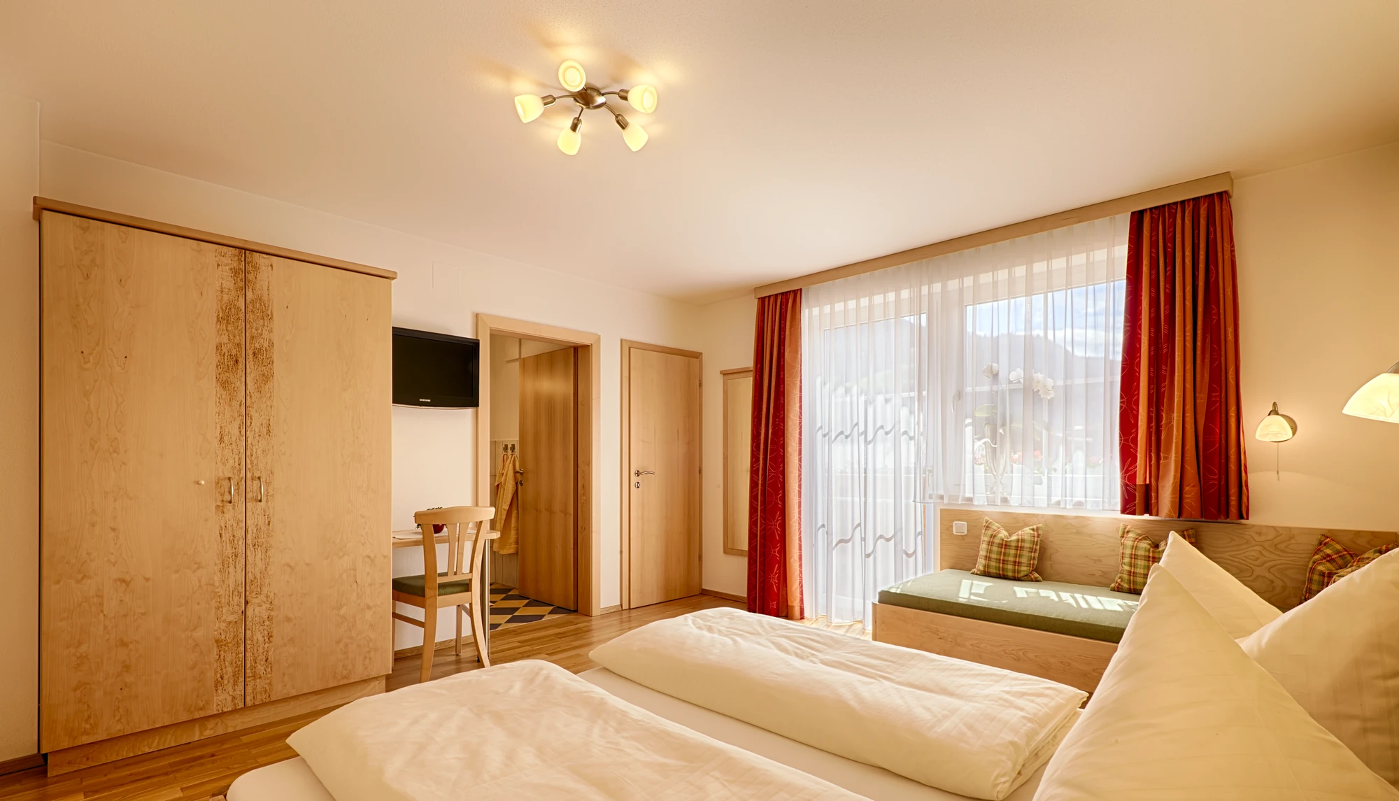 Zweites Schlafzimmer der Suite Frauenkogel
